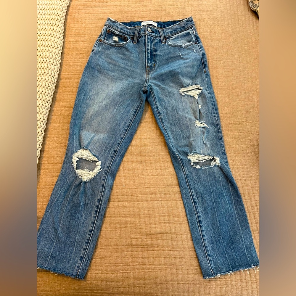 Abercrombie and Fitch midrise boyfriend jeans 27R